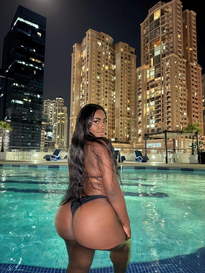 SEXY GUARRA EN TU ZONA