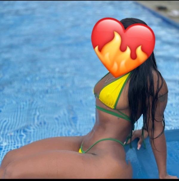 ARDIENTE CACHONDA IMPLICADA DELICIOSA COMPLACIENTE