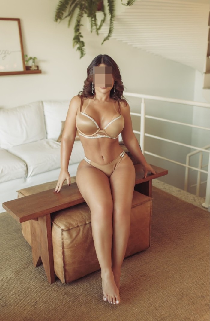 SCORT  DE LUJO  ENCANTADORA MUJER EXÓTICA