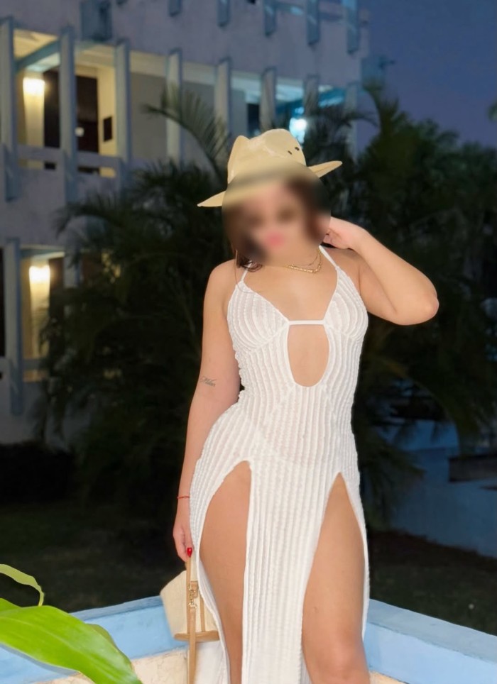 TU DIOSA PERFECTA LLENA DE LUJURIA FOGOSIDAD FIESTERA TODA PARA TI NOVEDAD