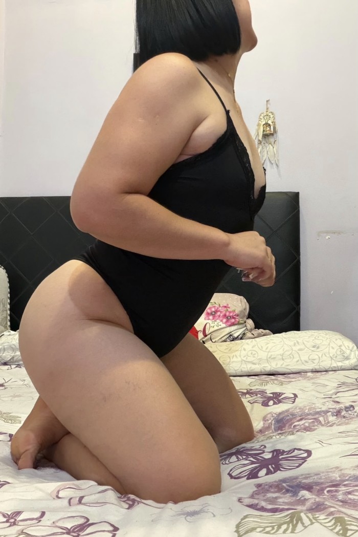 Latinas muy cachonda en Vallecas