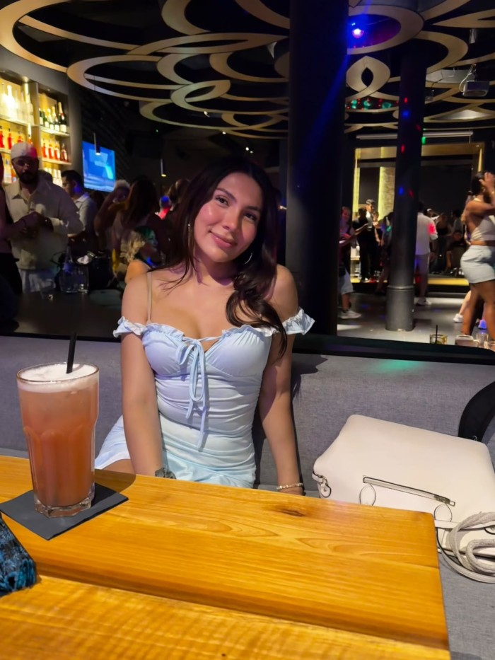 Trans Muy Femenina Imposible de olvidar