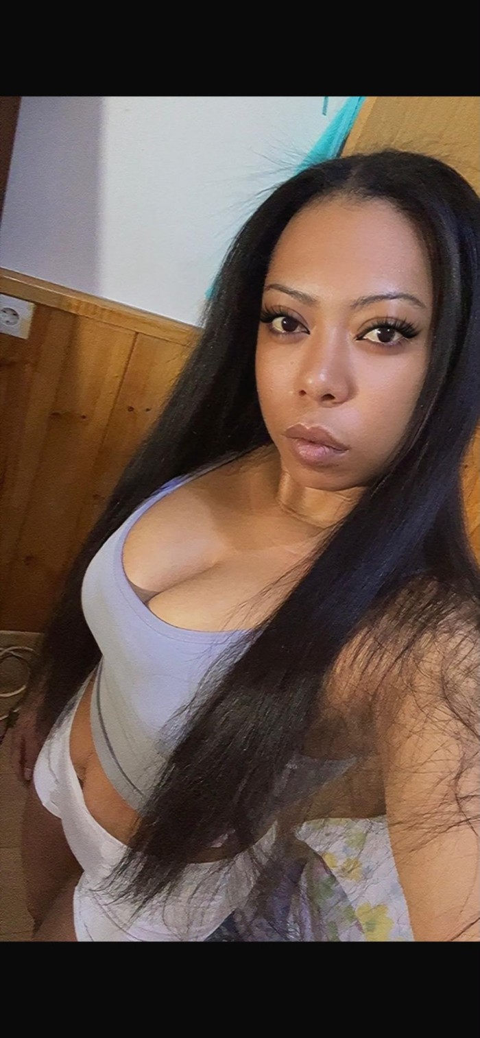 EN COIN  ESCORT BOMBA DE SEXO ARDIENTE