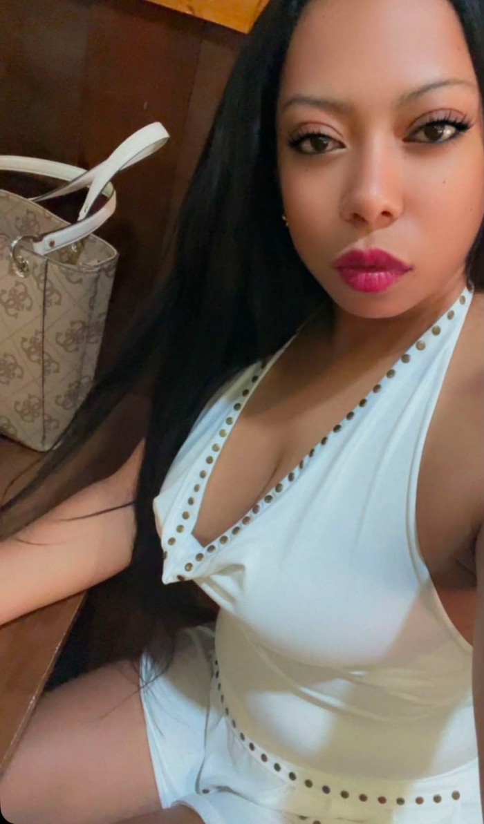 EN COIN ESCORT BOMBA DE SEXO ARDIENTE