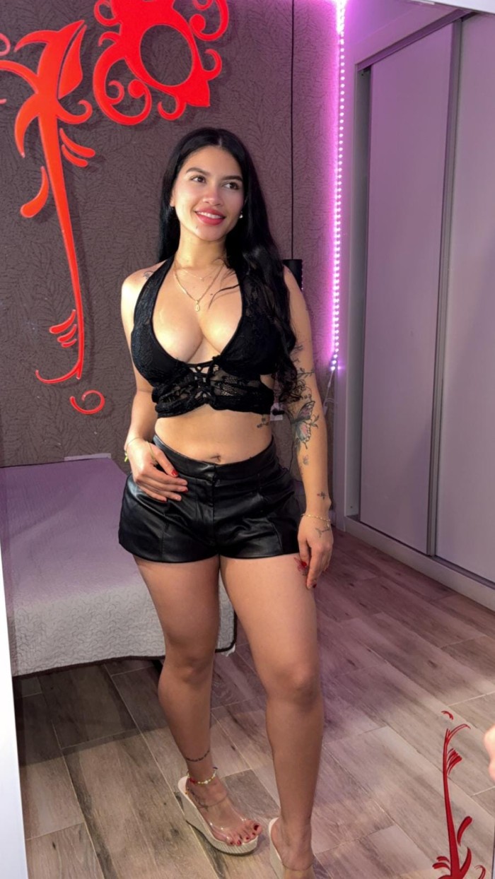 SEXY FIESTERA MUY SENSUAL Y CARIÑOSA EN MURCIA