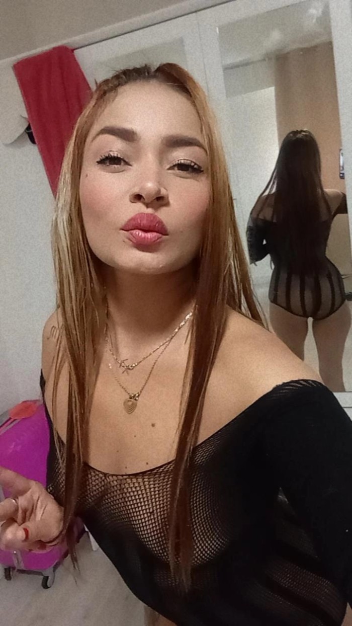 EN MOLINA DE SEGURA SENSUAL BOMBA DE SEXO