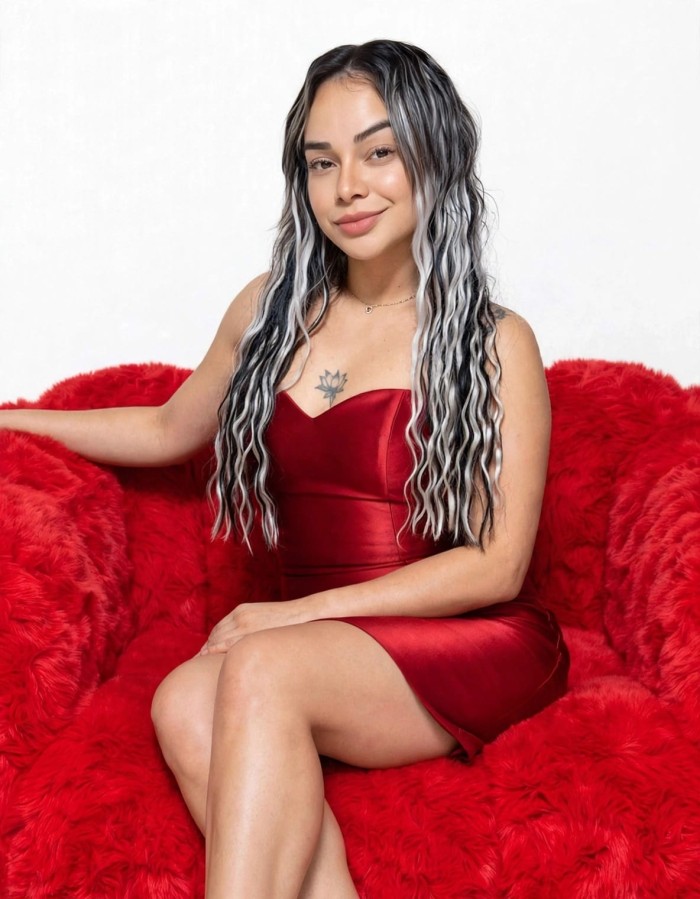 SOFÍA JOVENCITA DE LUJO…. SUPER CARIÑOSA