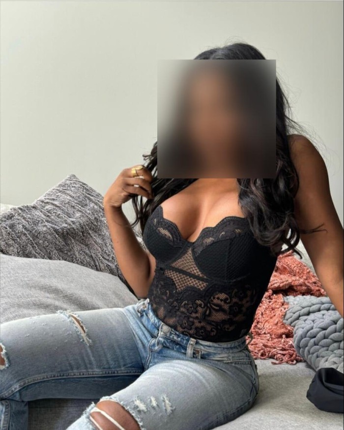 Niñata, morenaza, espectacular con ganas de