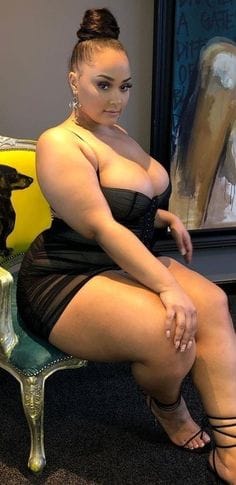 LA MEJOR MAMADA DE TU VIDA