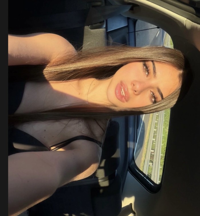 Angela / 19 añitos / Cariñosa