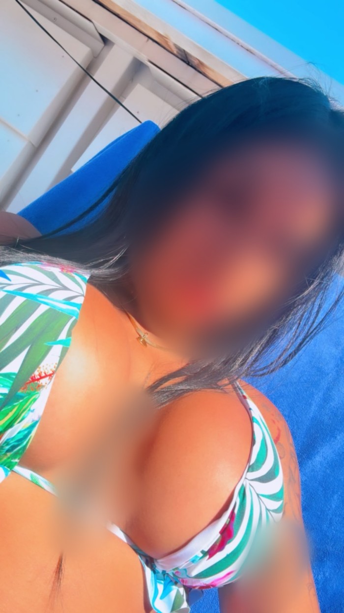 VENEZOLANA DE LUJO EXPLOSIVA Y JUGUETONA