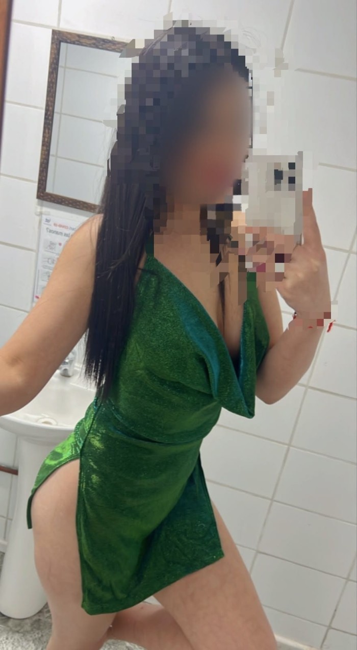 DELICIOSA IMPLICADA CACHONDA DESEOSA DE PLACER