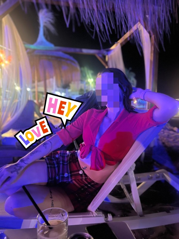 NOVEDAD cariñosa implicada y muy discreta