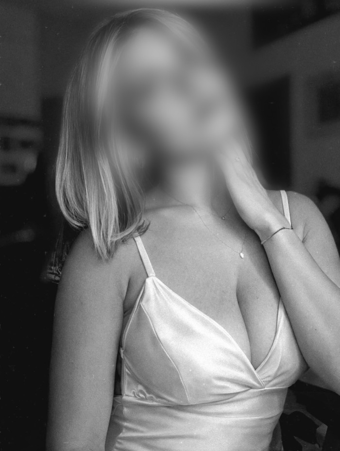 Sara, joven colombiana novedad desde solo 15 euros