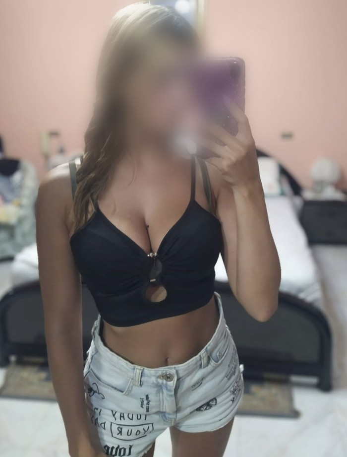 Sara, joven colombiana novedad desde solo 15 euros