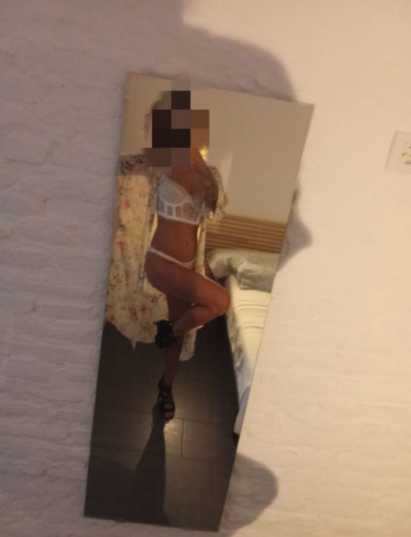 SOY ESTRELLA, TU ATRACTIVA DAMA ESPAÑOLA