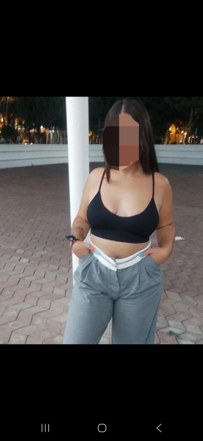 Española cariñosa