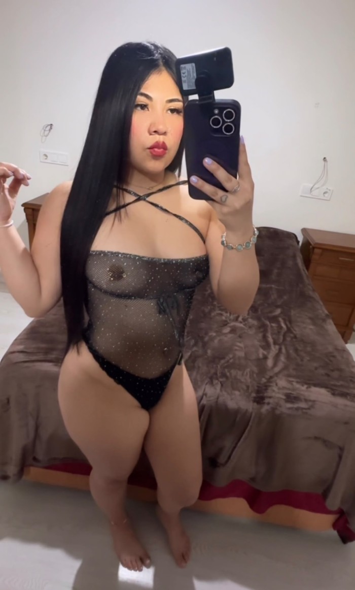 NUEVA EN LA ZONAhermosa y tierna colombiana