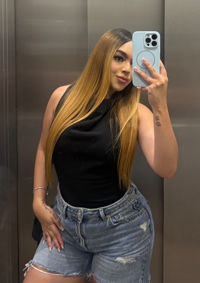 !! FOTOS REALES Y ACTUALES !! JULIETA: RUBIA BARBIE EN ALICANTE CENTRO !!