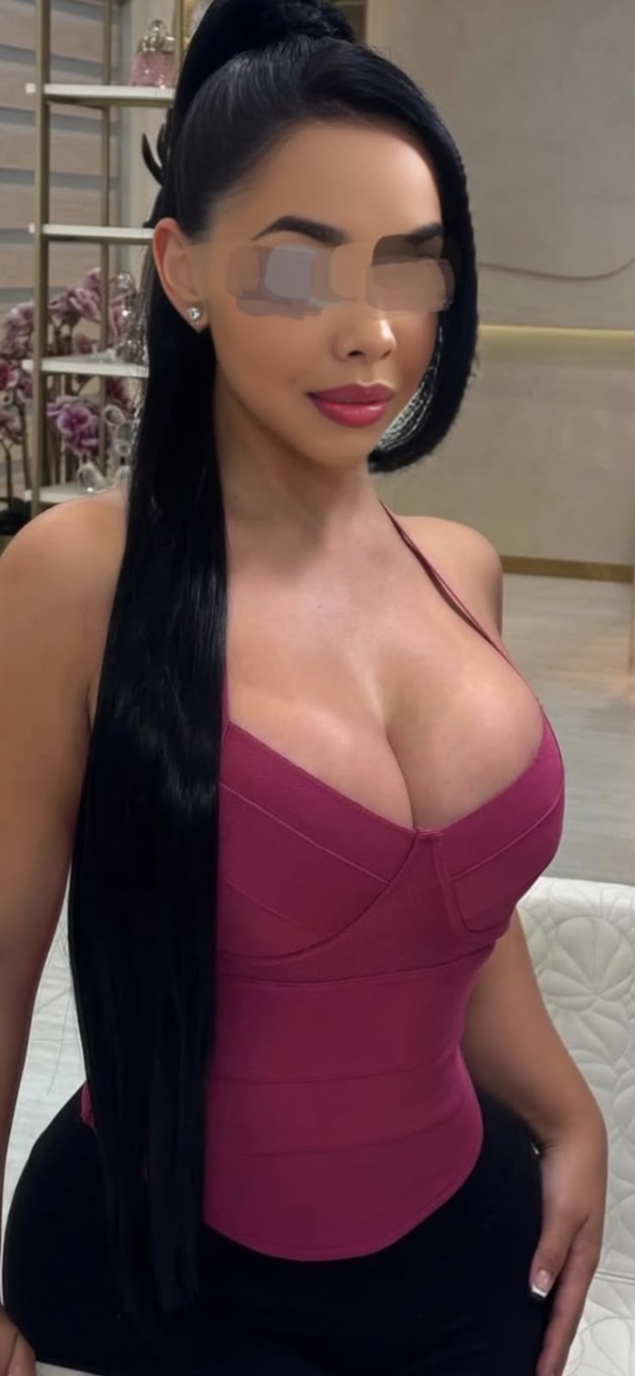 NOVEDAD CHICA EXQUISITA CON SÚPER TETAS/ ARTEIXO