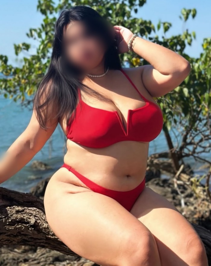 HERMOSA GORDITA FRANCÉS HASTA EL FINAL