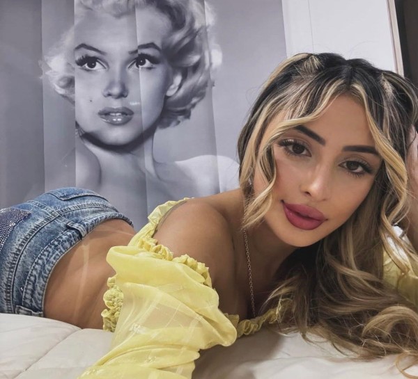 Mia