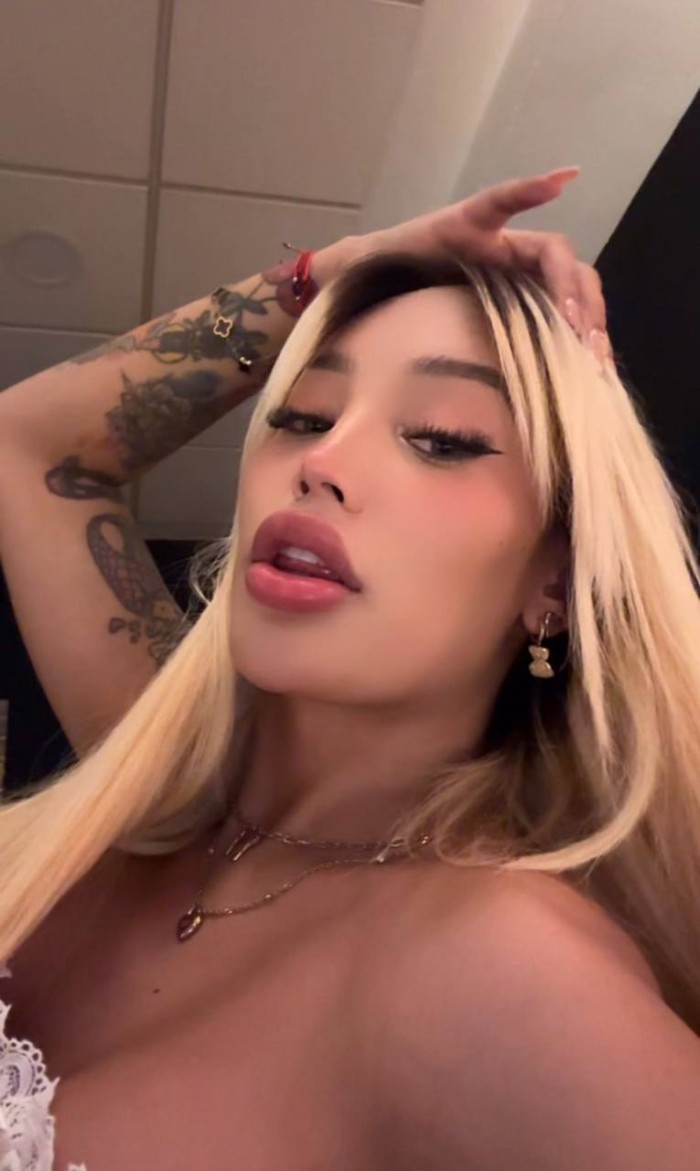 600593322 SEXY RUBIA EXÓTICA Y FIESTERA