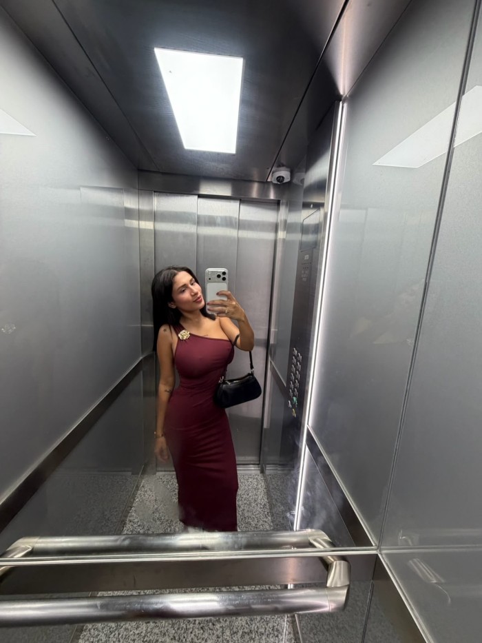 Guapísima explosiva, súper fiestera la niñata más