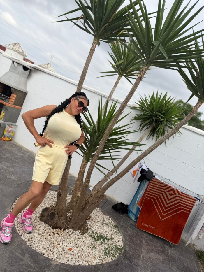 Valeria transexual hago videollamadas y salidas 24