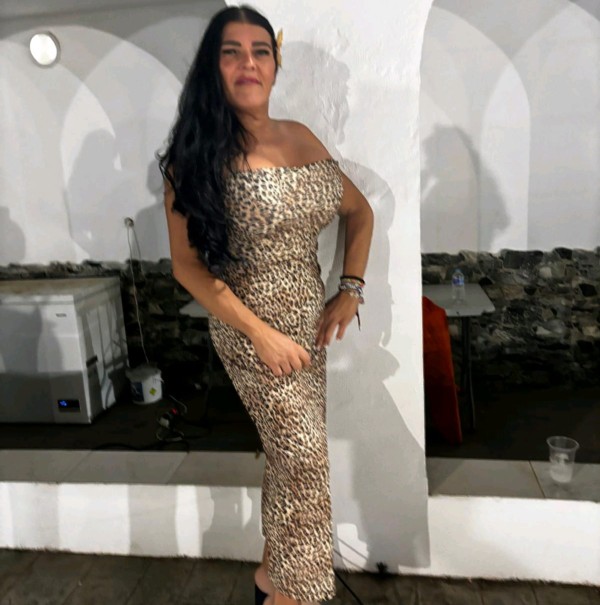 Valeria transexual hago videollamadas y salidas 24