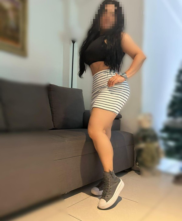 Peruana linda maja En tu ciudad de jaca