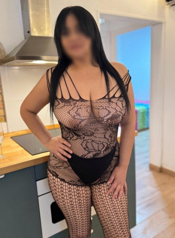 CACHONDA  ARDIENTE E IMPLICADA CON GANAS DE PLACER