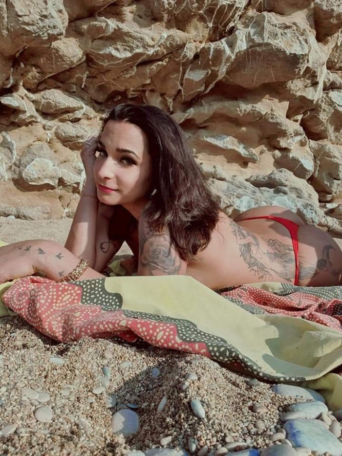 TRANS ENCANTADORA QUE TE HARÁ SONREÍR 604214974