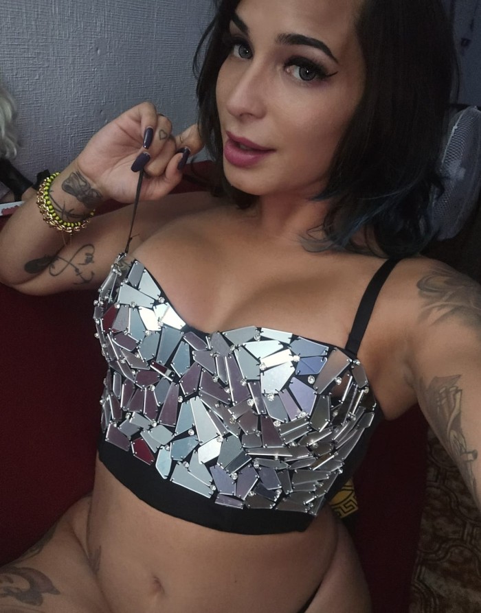 TRANS ENCANTADORA QUE TE HARÁ SONREÍR 604214974