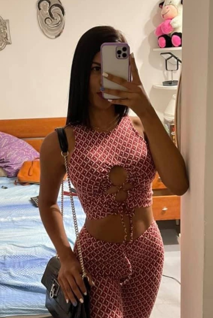 VENEZOLANA DE LUJO EXPLOSIVA Y JUGUETONA
