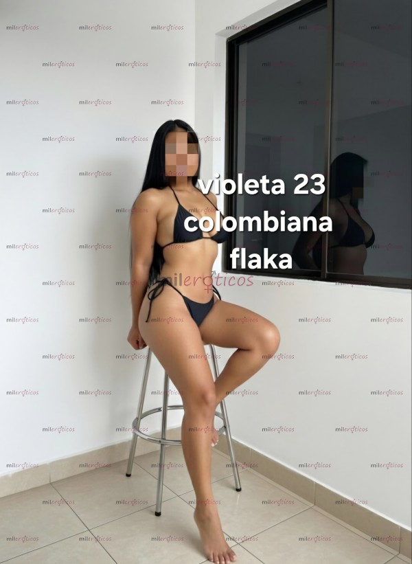 Delgadita sexi.rica y placentera,pequeña manejable