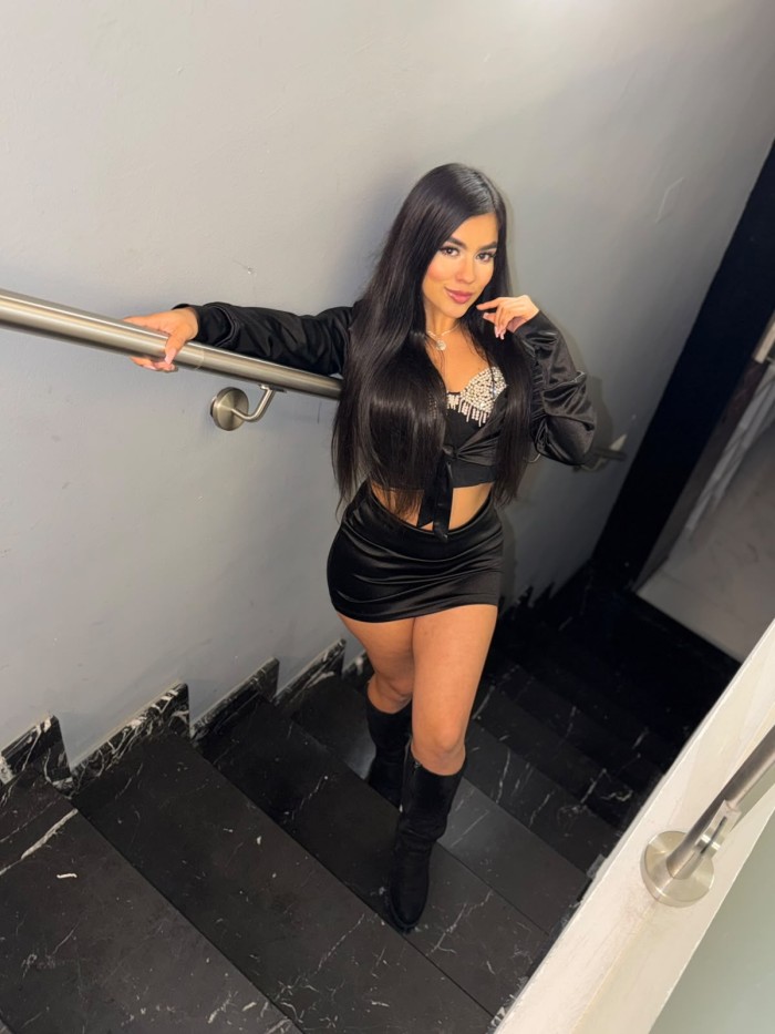 COLOMBIANA SUPER JOVENCITA EN SAN ANTONIO