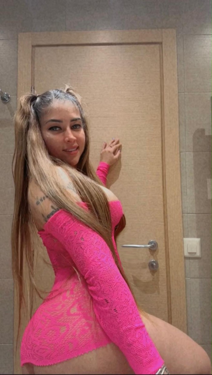 NIKOL GUAPA, CULITO RESPINGÓN, DULCE Y MORBOSA en torremolinos 24h salidas