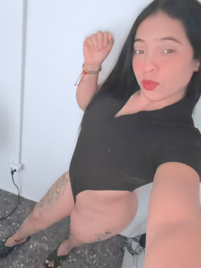 DIVINA FIESTERA Y MUY APASIONADA AL SEXO