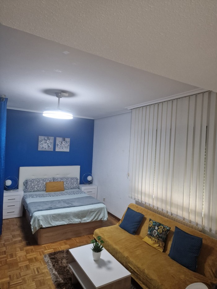 SE ALQUILAN HABITACIONES DE LUJO SOLO CHICAS INDEPENDIENTES