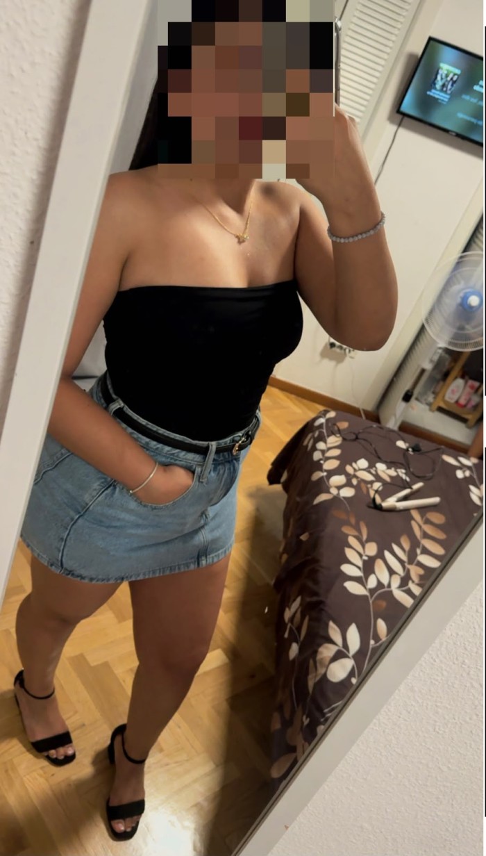 DIOSA DEL PLACER COMPLACIENTE EN PLAZA ELIPTICA