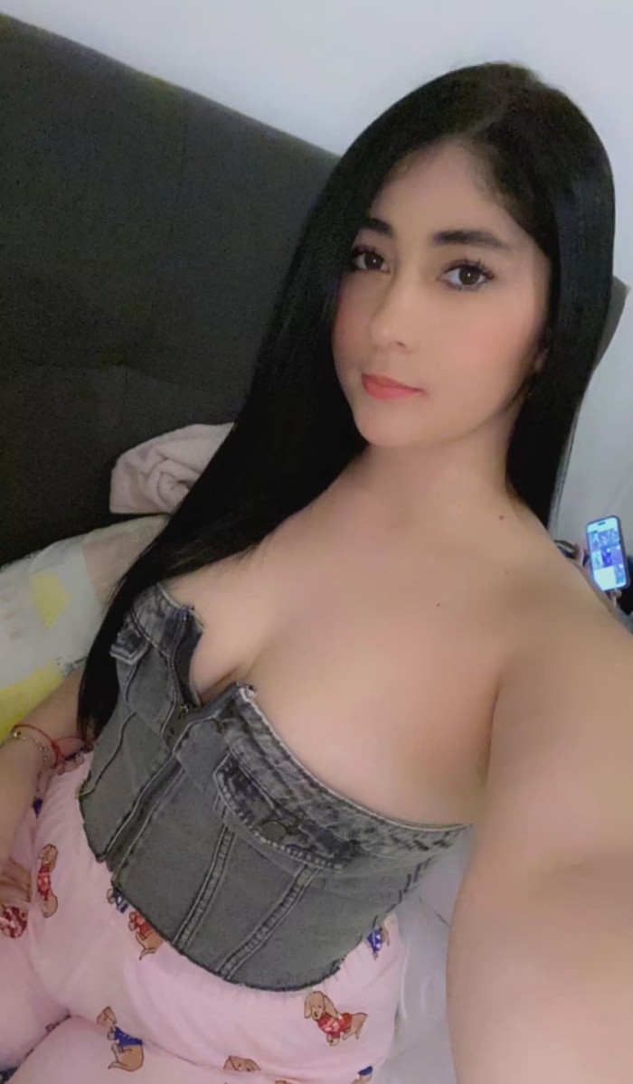 22 años muy atractiva y sexy en villagarcia