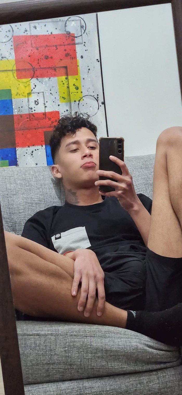 632322682 Sebastián dueño de tus travesuras…