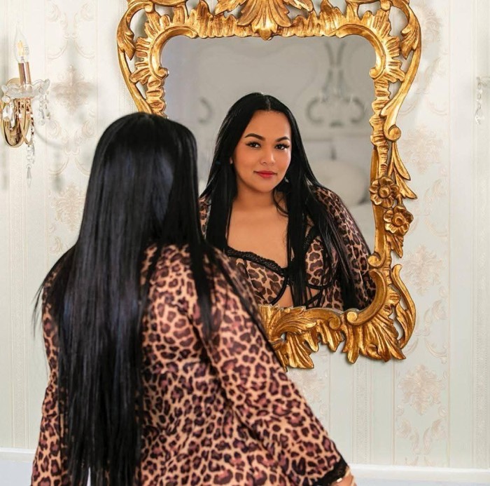 $$ PRIMERA VEZ EN VIGO CENTRO $$ NAHOMI GUAPA VENEZOLANA ESPECTACULAR $$