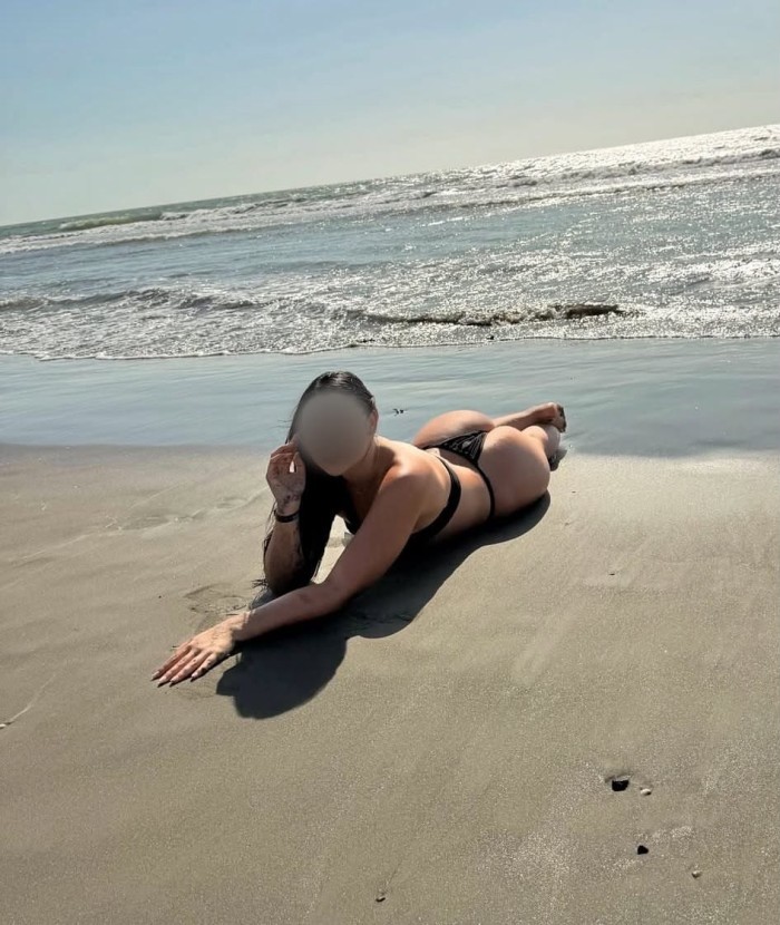 DELICIOSA IMPLICADA EXQUISITA ANSIOSA DE PLACER