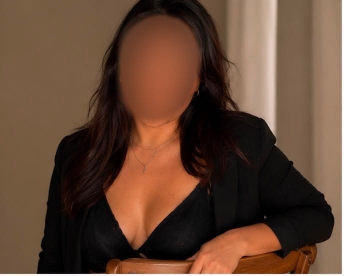 DELICIOSA IMPLICADA EXQUISITA ANSIOSA DE PLACER