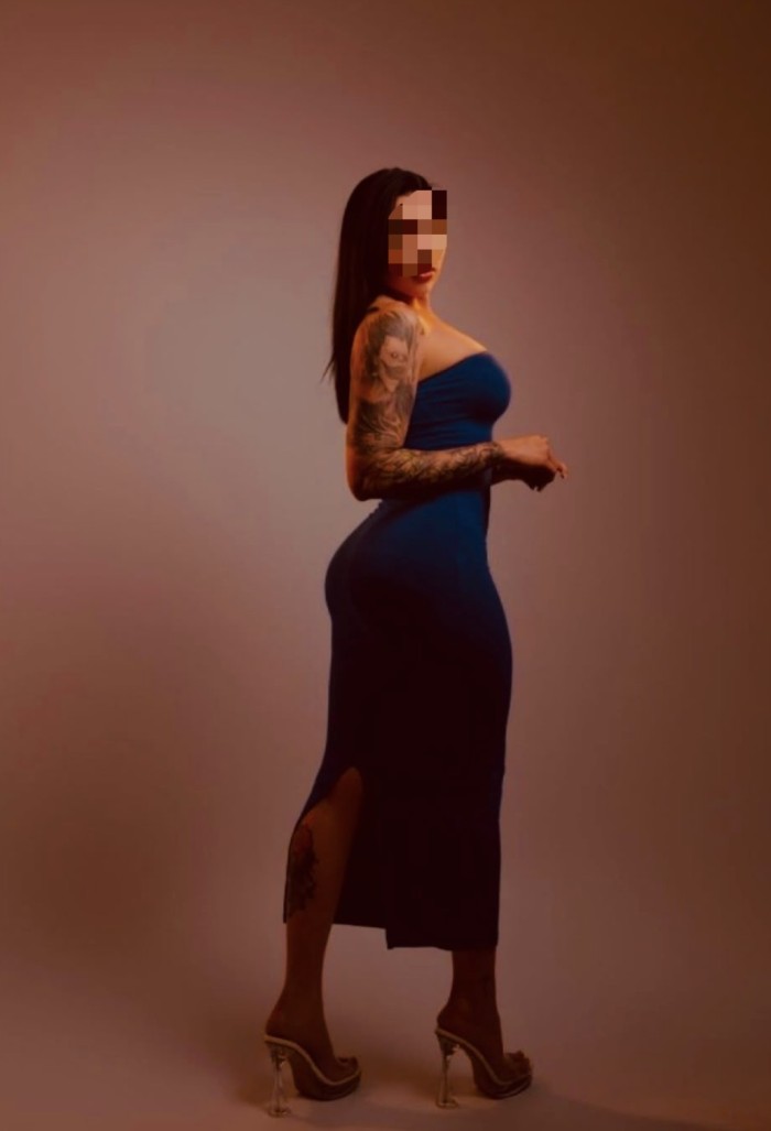 YULI CACHONDA BUENAS MAMADAS ENSALIVADAS Y PROFUND