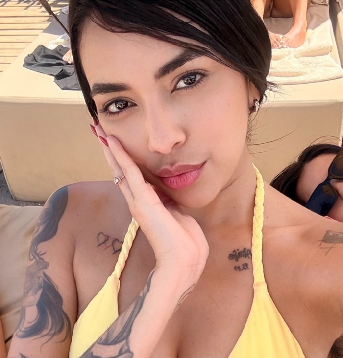 ESCORT CACHONDA FIESTERA COMPLACIENTE E IMPLICADA
