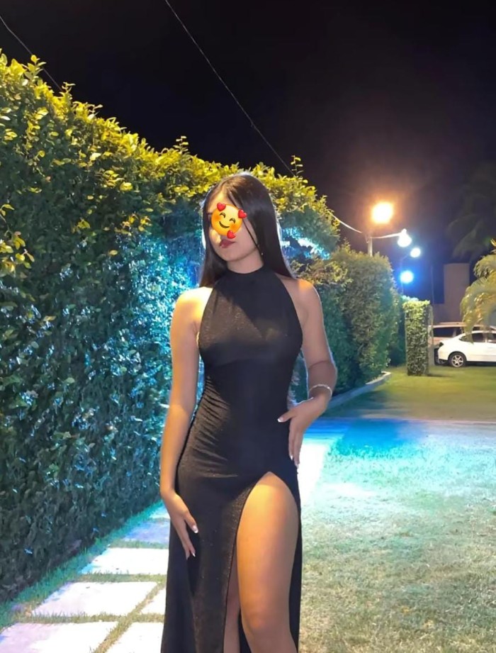 EN LA MILAGROSA BOMBA EXOTICA DESEOSA DE SEXO