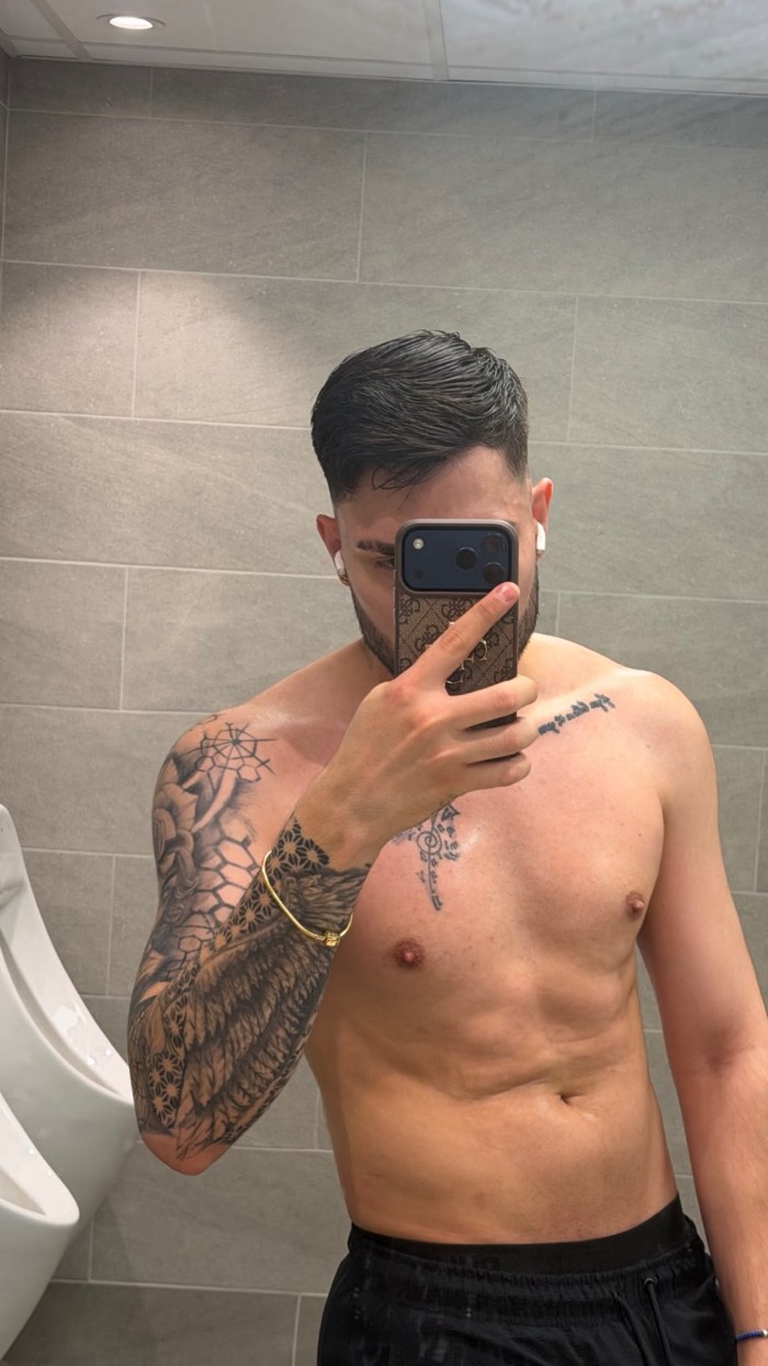 EN CHUECA HOMBRE NOVEDAD BOMBA DE SEXO